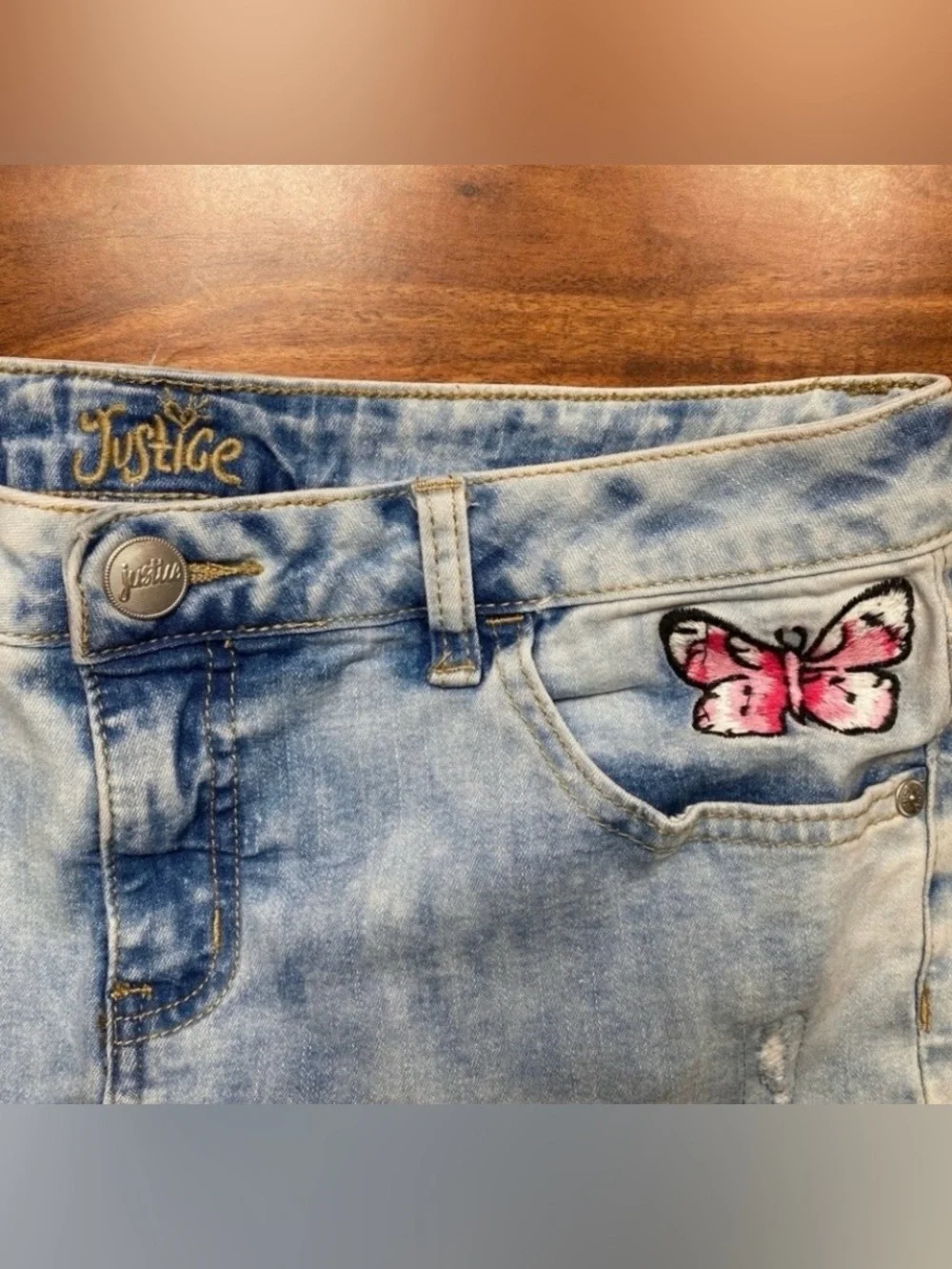 3/$25 Justice Girls Blue Acid Wash Floral Embroidered Crop Jeans Size 14 Plus